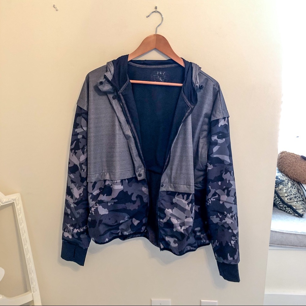 Under armour jacket, grey cammo